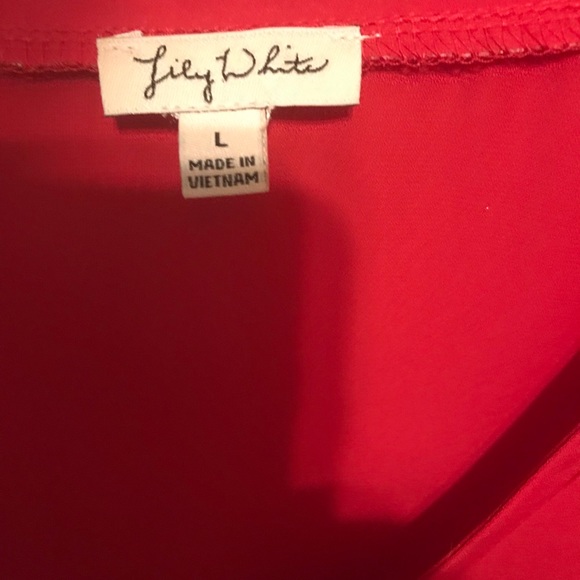 Tops - Picture 4 of 5